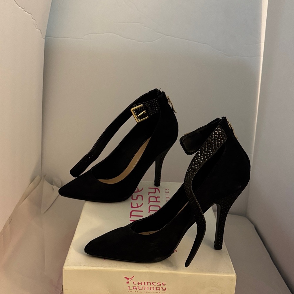 Chinese Laundry Black Stiletto Heels